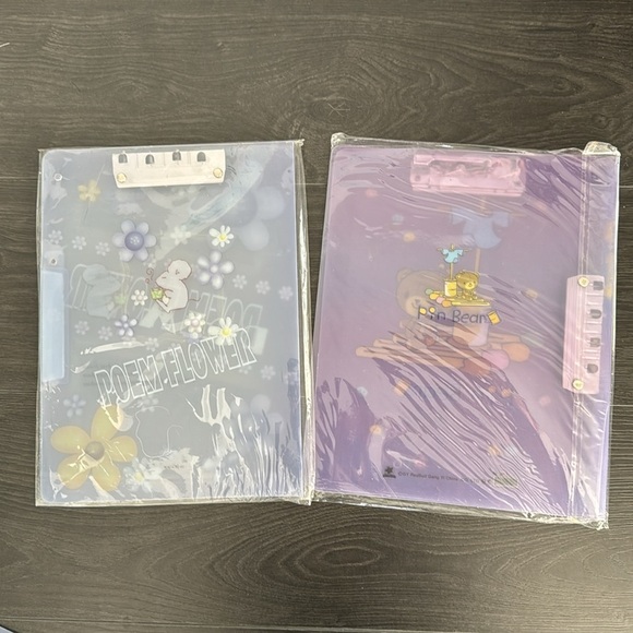 NWT - 2 Clip Folders - Picture 2 of 2